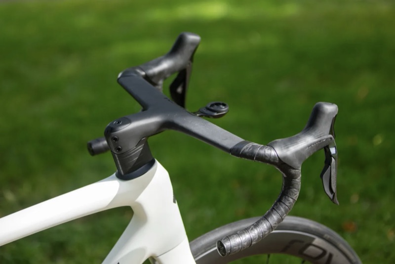 Elevation profile sticker on a road bike top tube